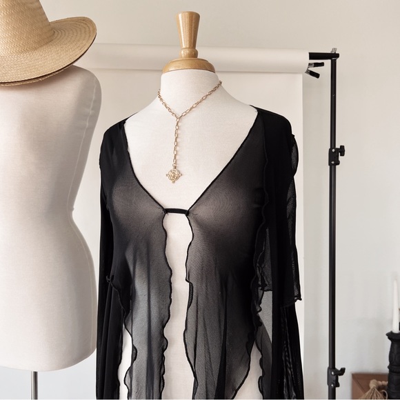 SOLD OUT ❌ SHEER BLACK LAYERED BELL SLEEVE TOP - Picture 2 of 6